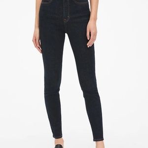 NWOT Gap Resolution True Skinny High Rise Jeans